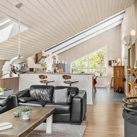 0121-romo-thulevej-3